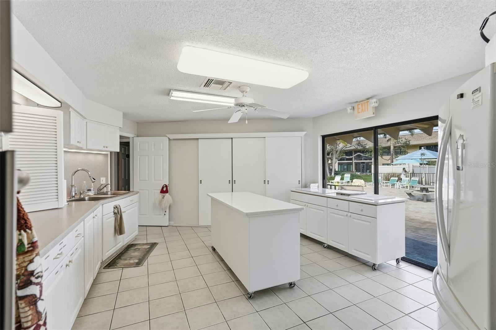 Image 42 of 60 For 12300 Vonn Road 10201