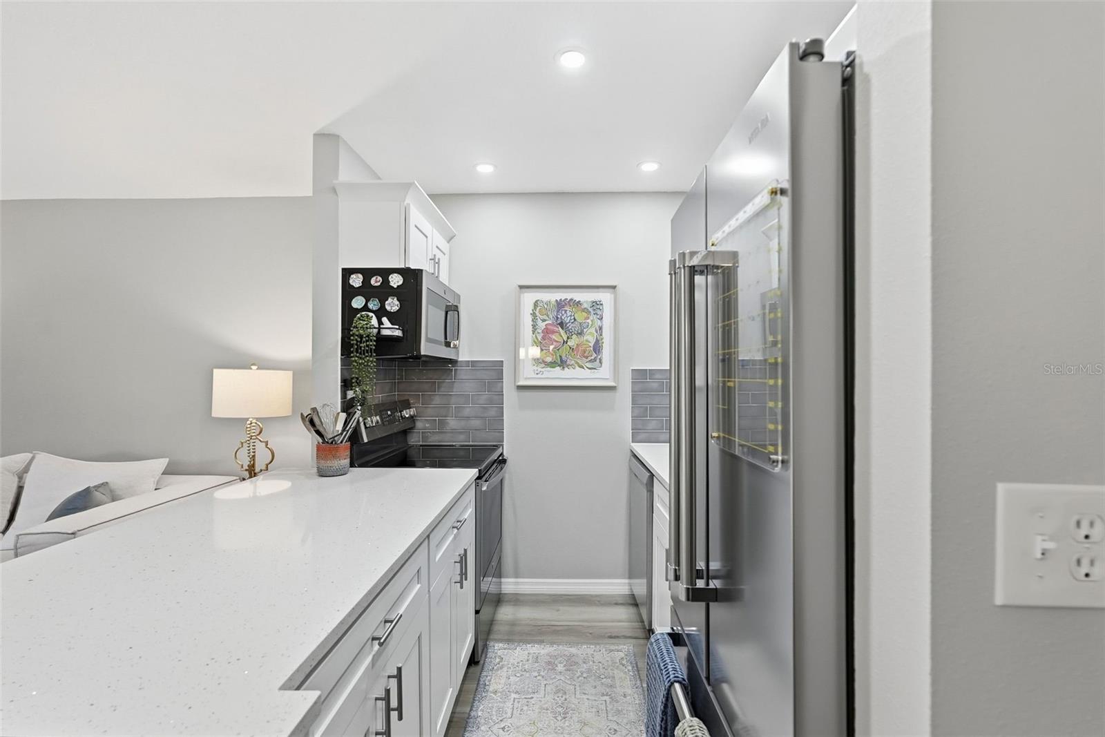 Image 8 of 60 For 12300 Vonn Road 10201