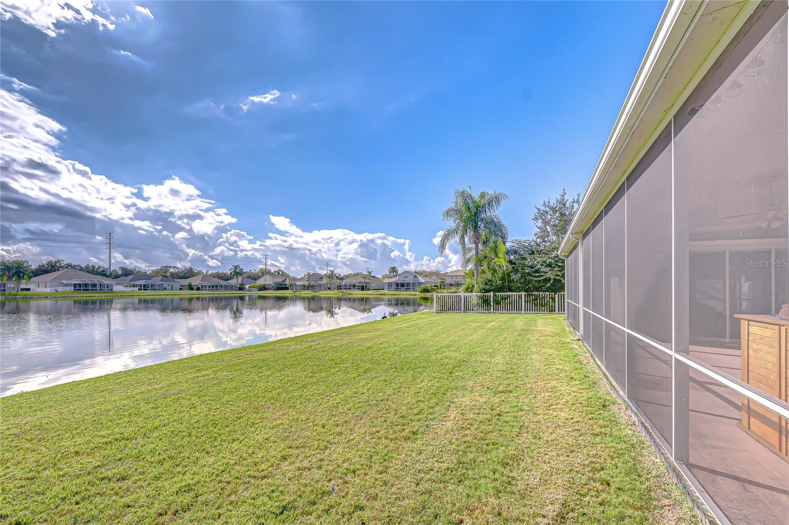 Image 29 of 33 For 22704 Cliffside Way