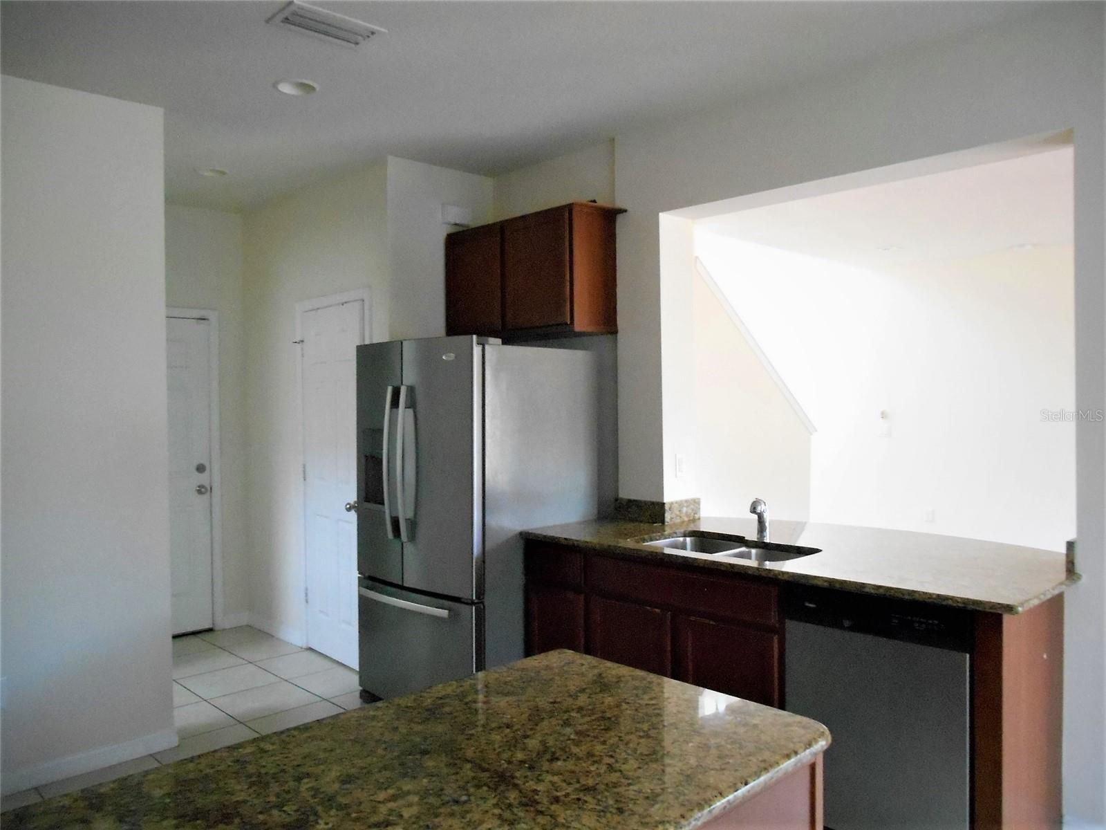 Image 4 of 5 For 9308 Sapphireberry Lane