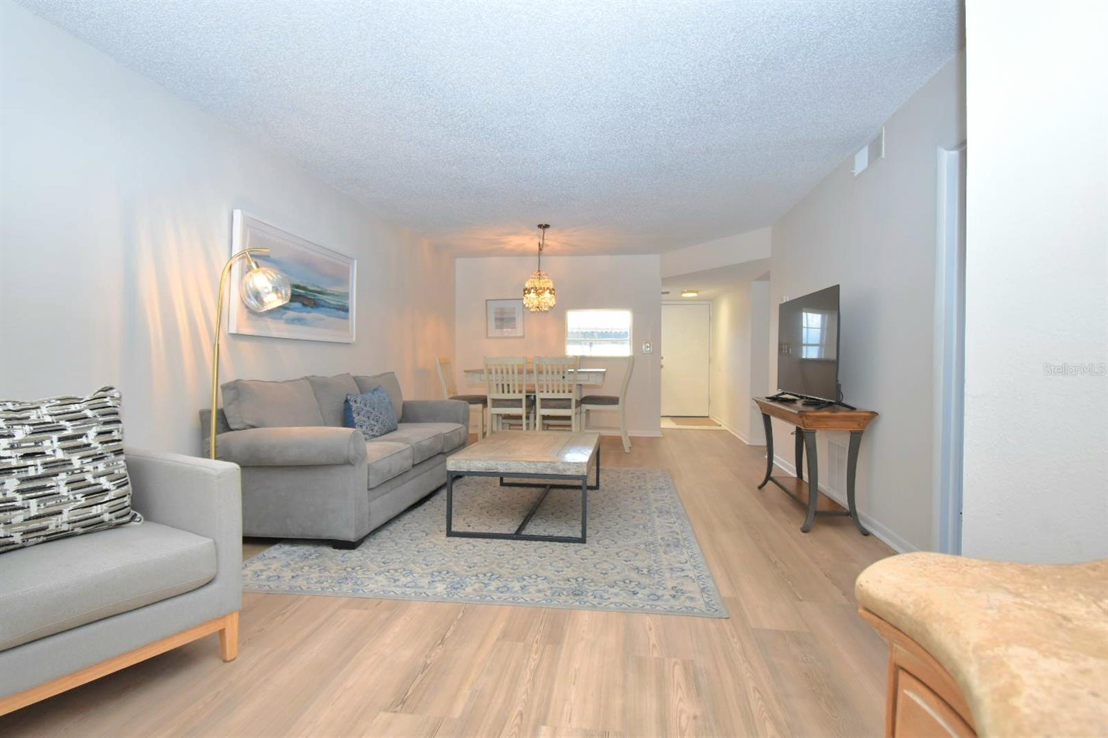 Image 13 of 32 For 970 Virginia Street 109