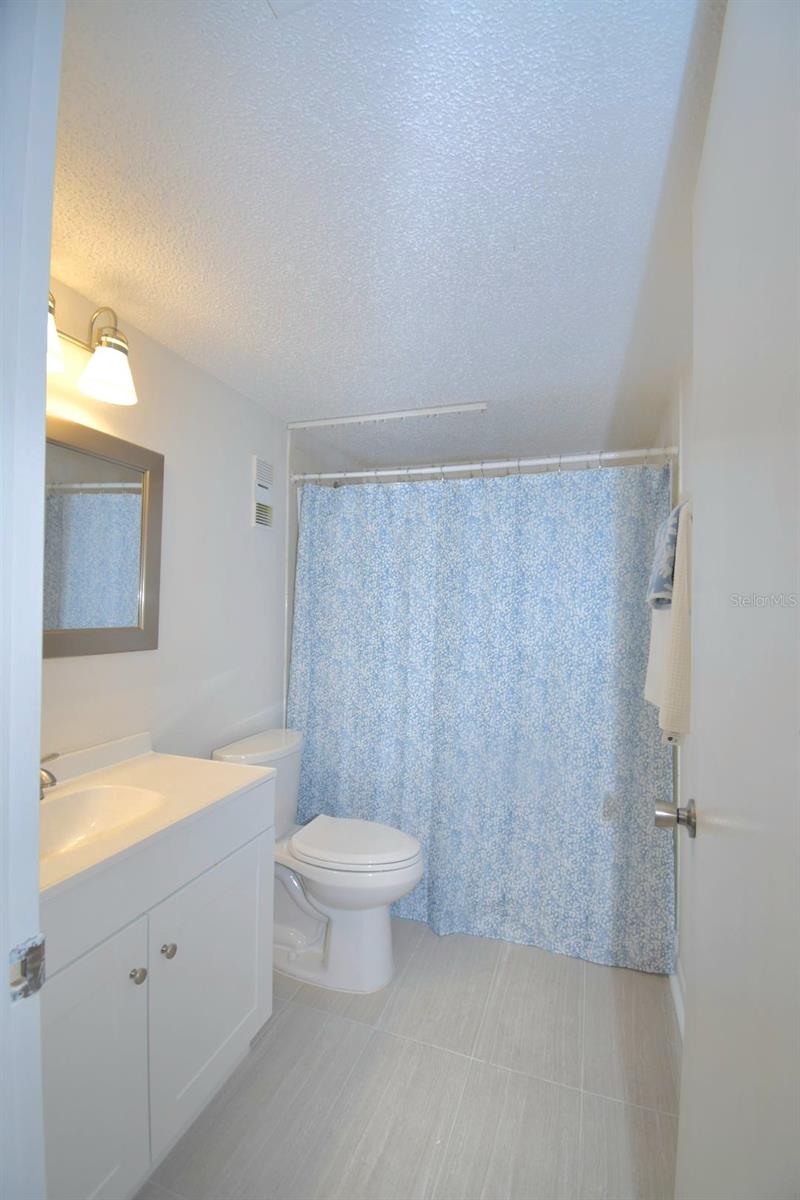 Image 25 of 32 For 970 Virginia Street 109