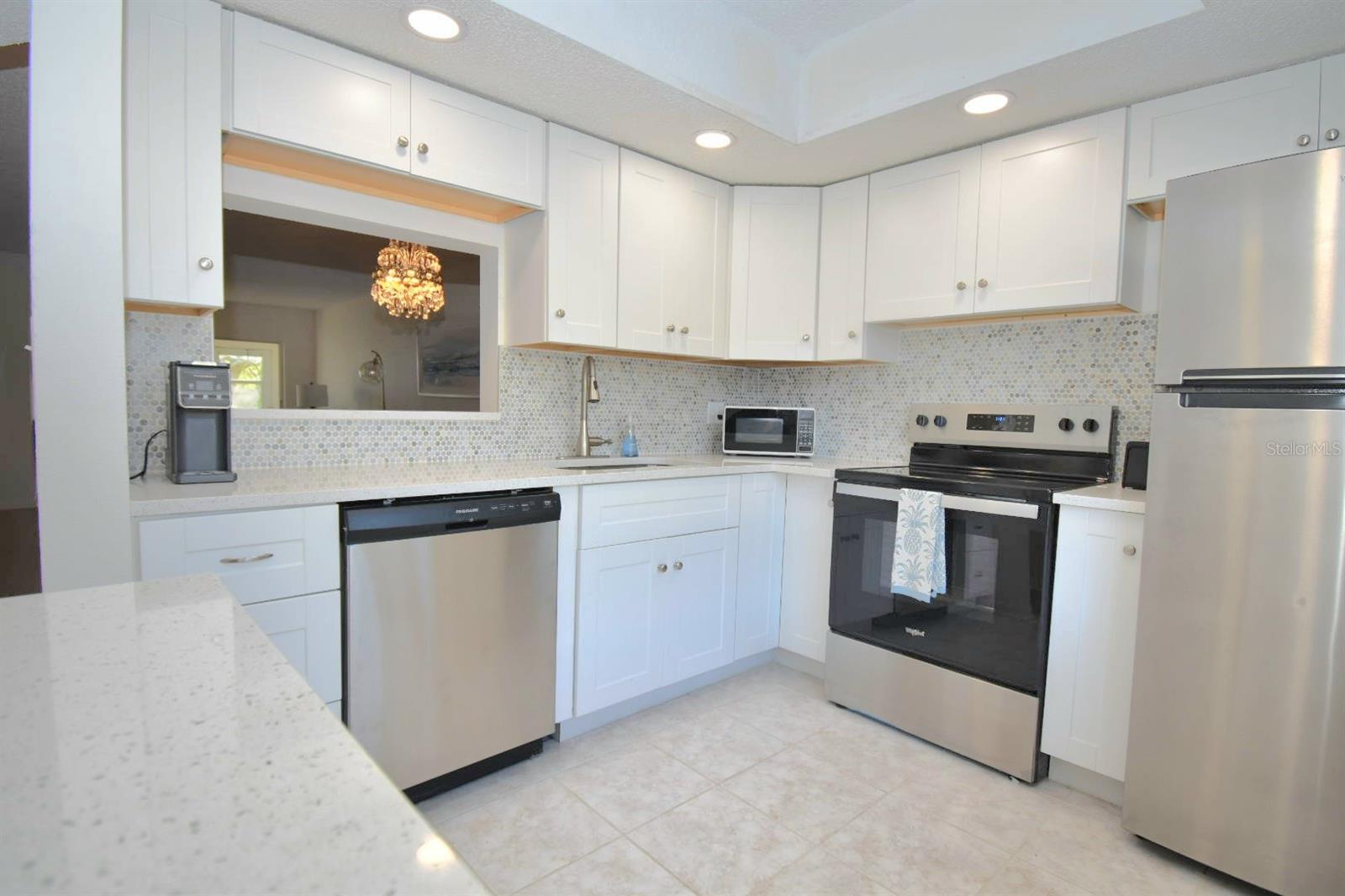 Image 8 of 32 For 970 Virginia Street 109