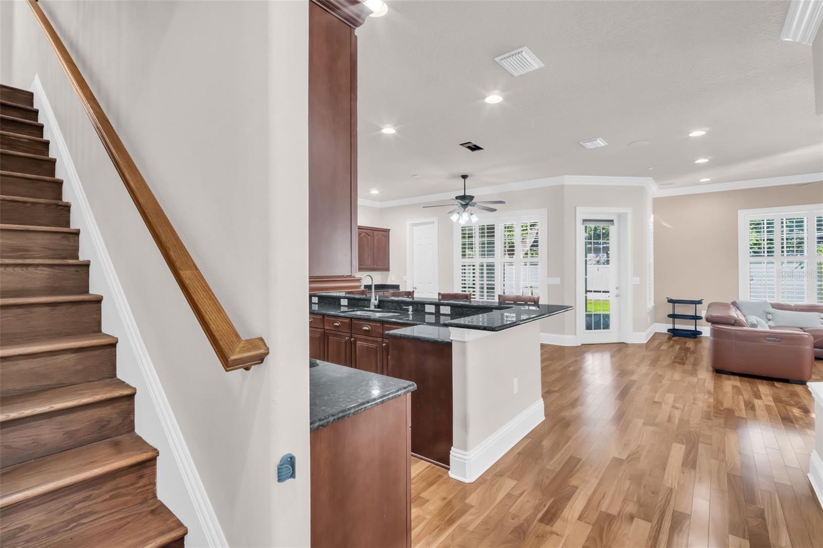 Listing photo id 26 for 6810 Shamrock Road