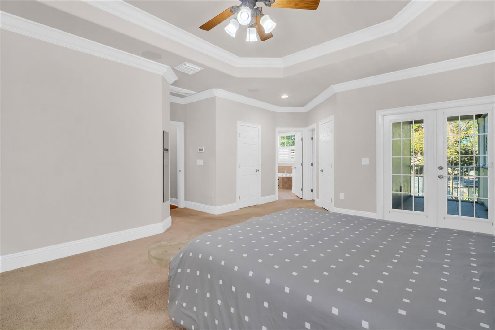 Listing photo id 33 for 6810 Shamrock Road