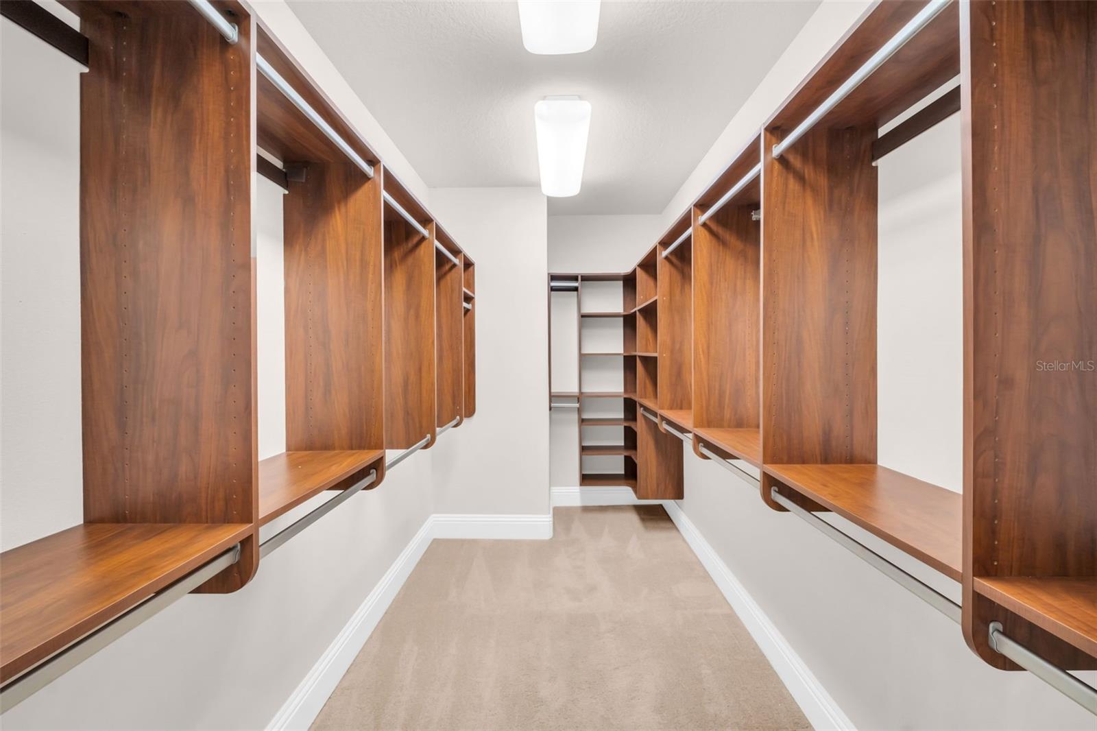 Listing photo id 43 for 6810 Shamrock Road