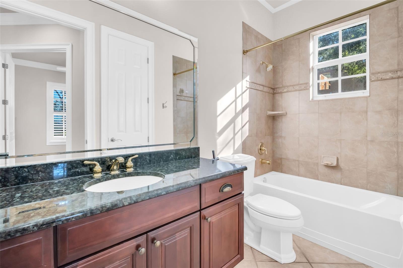 Listing photo id 49 for 6810 Shamrock Road