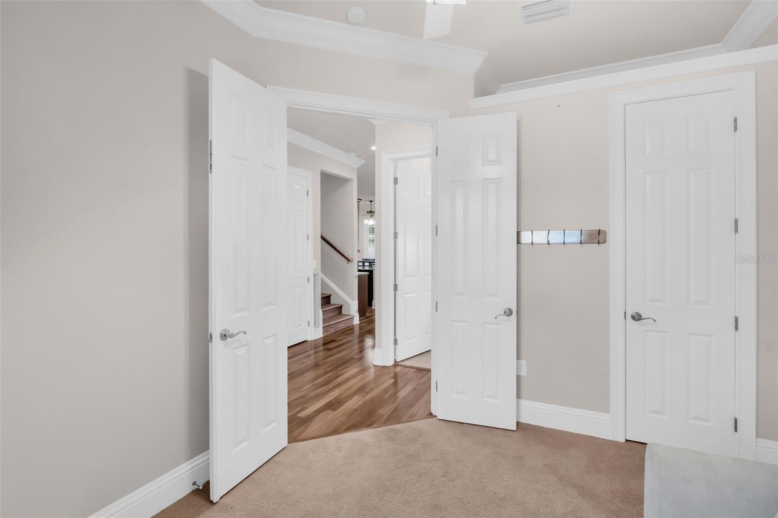 Listing photo id 59 for 6810 Shamrock Road