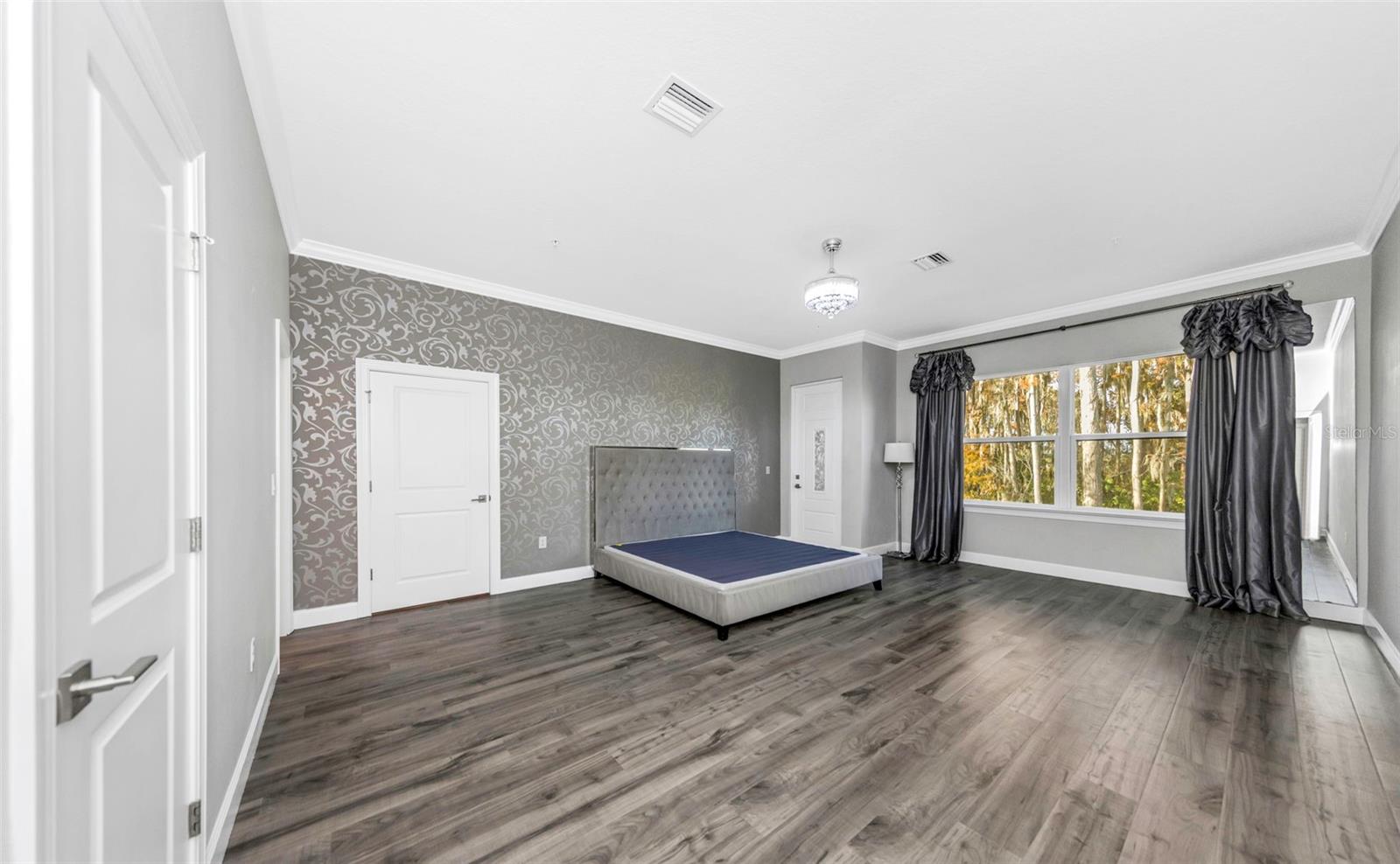 Image 21 of 63 For 754 Grand Cypress Lane