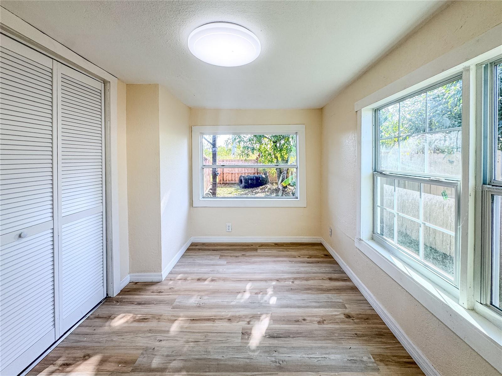 Image 18 of 24 For 2017 Hemlock Street