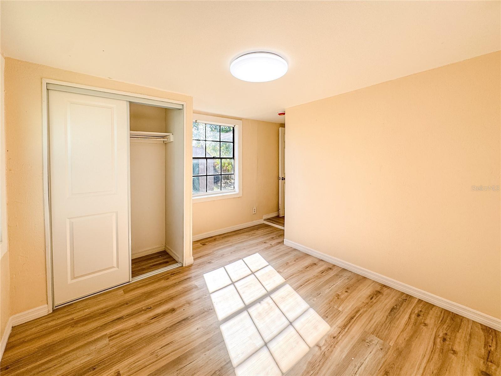 Image 22 of 24 For 2017 Hemlock Street