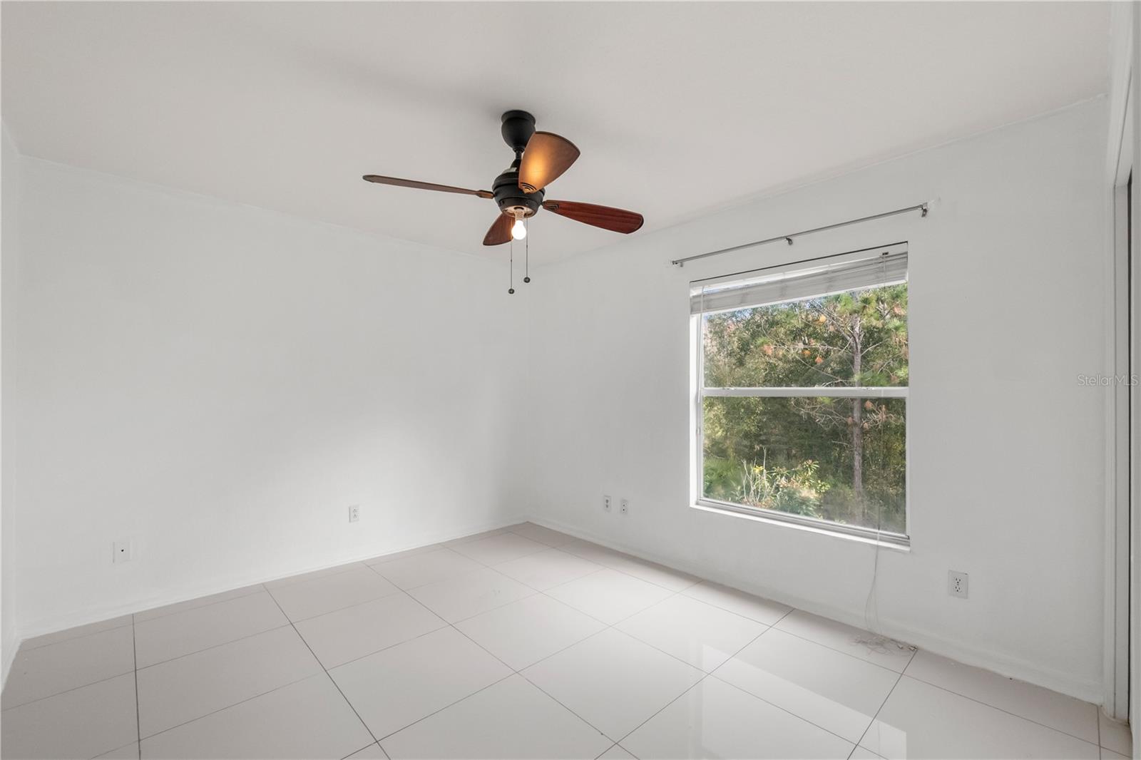 Image 23 of 50 For 9446 Leatherwood Avenue