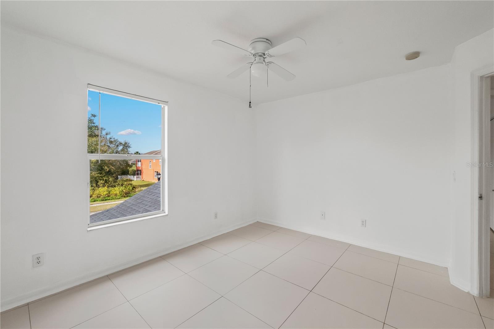 Image 27 of 50 For 9446 Leatherwood Avenue