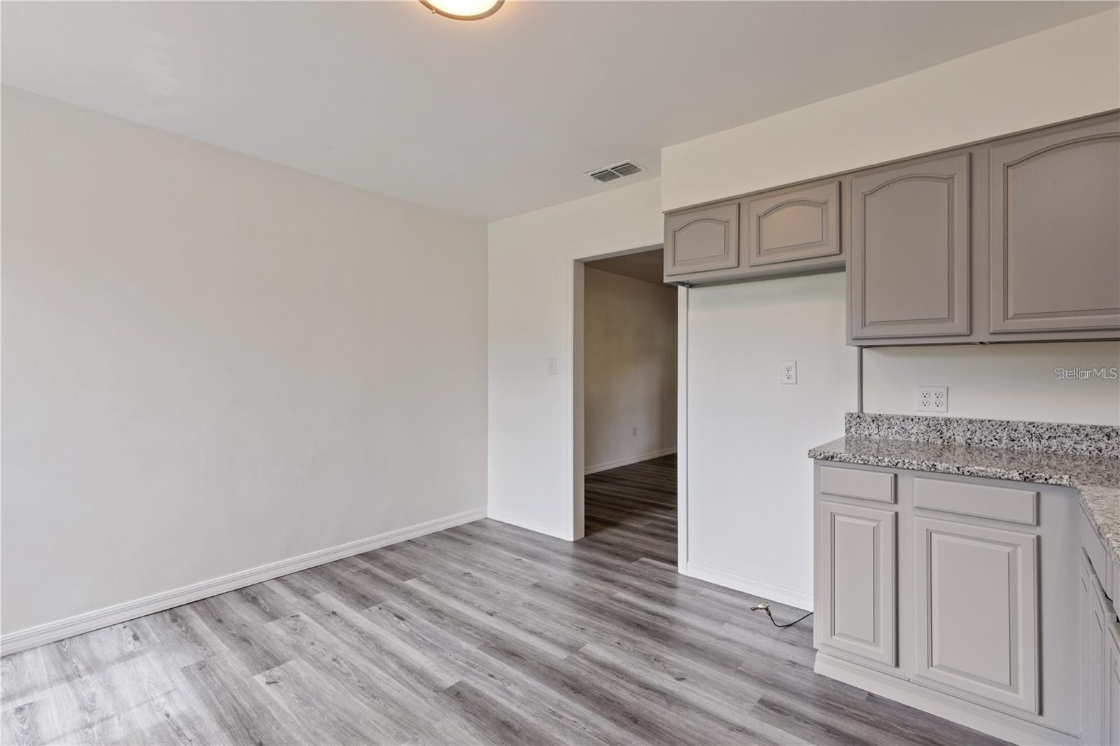 Image 14 of 17 For 112 Fern Road 112