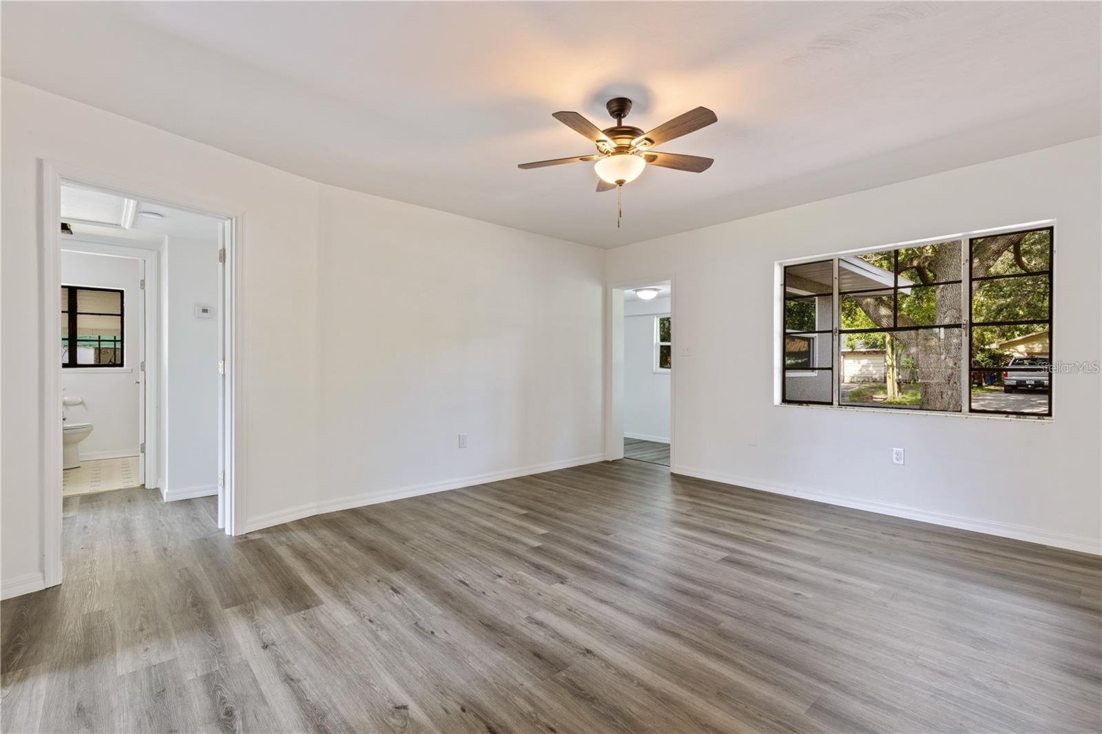 Image 6 of 17 For 112 Fern Road 112