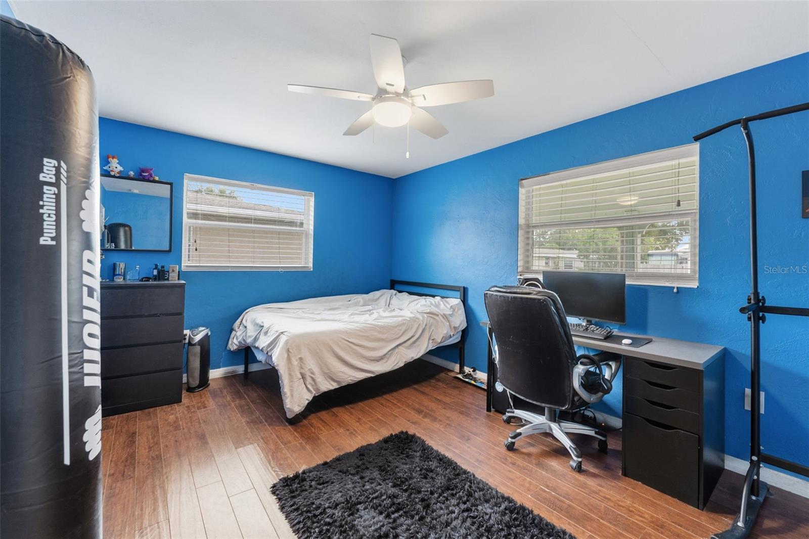 Image 18 of 35 For 5911 36th Avenue N