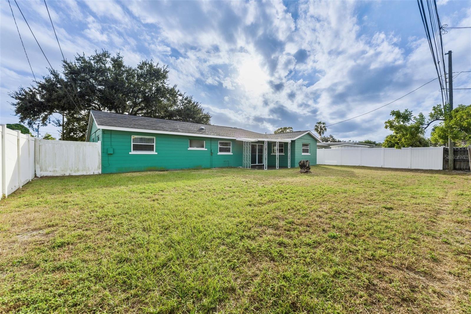 Image 26 of 35 For 5911 36th Avenue N