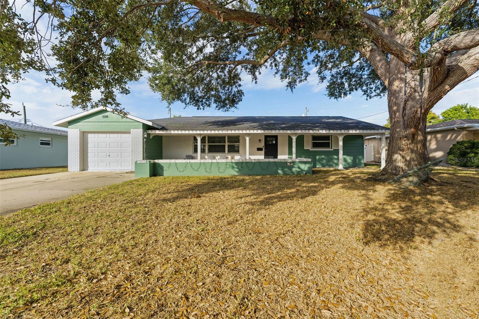 Image 4 of 35 For 5911 36th Avenue N