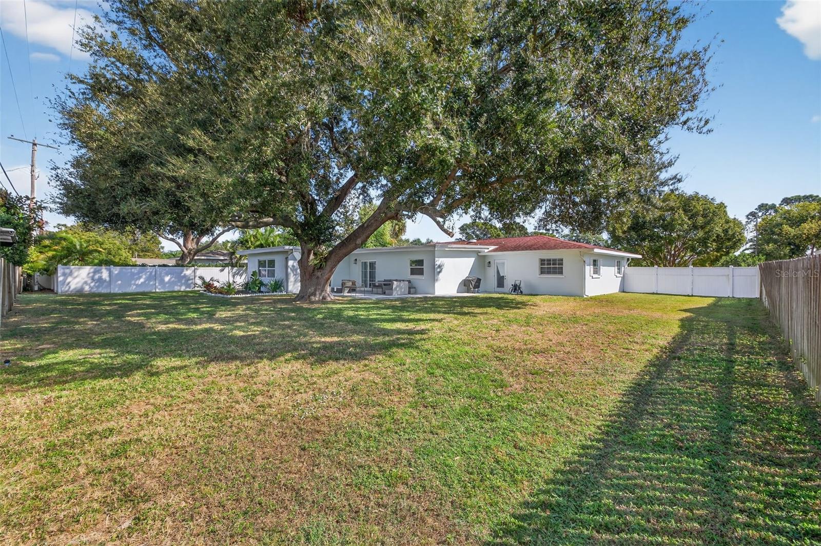 Image 19 of 25 For 1736 Golf View Drive