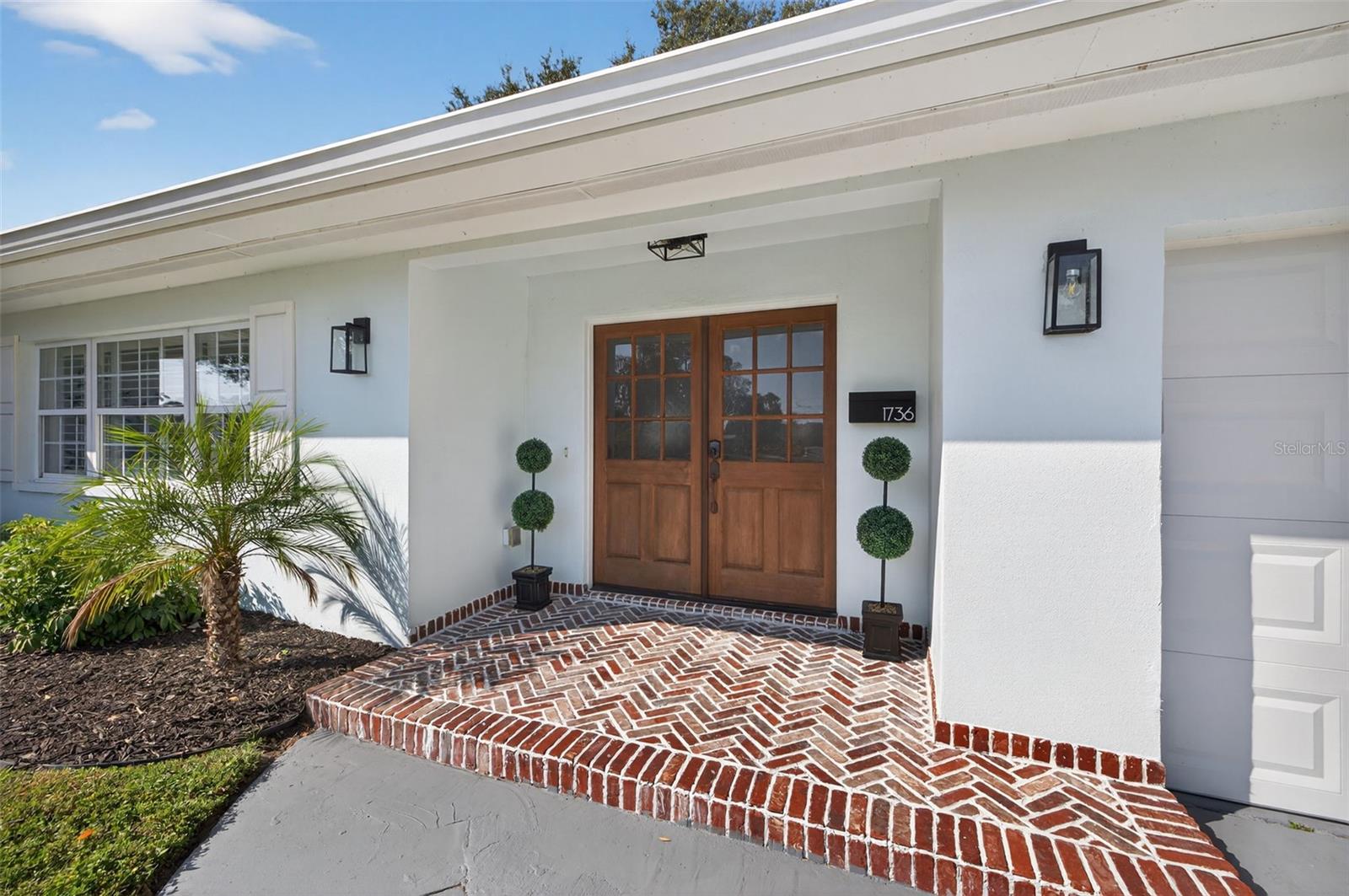 Image 2 of 25 For 1736 Golf View Drive