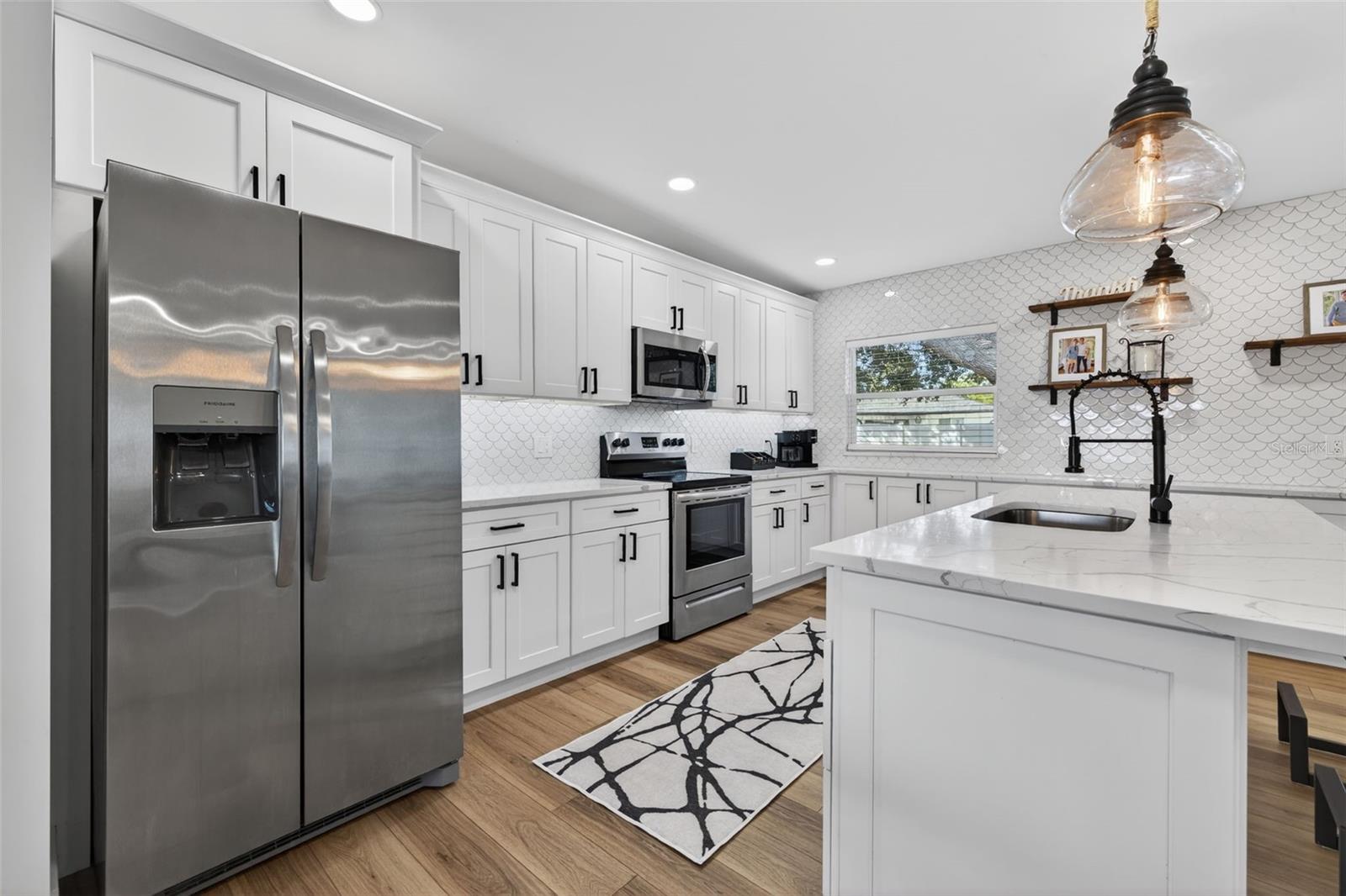 Image 7 of 25 For 1736 Golf View Drive