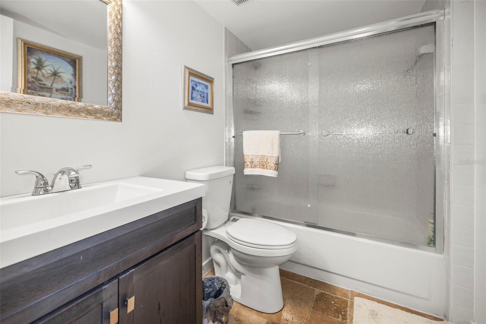 Image 19 of 30 For 6826 Stones Throw Circle N 11203