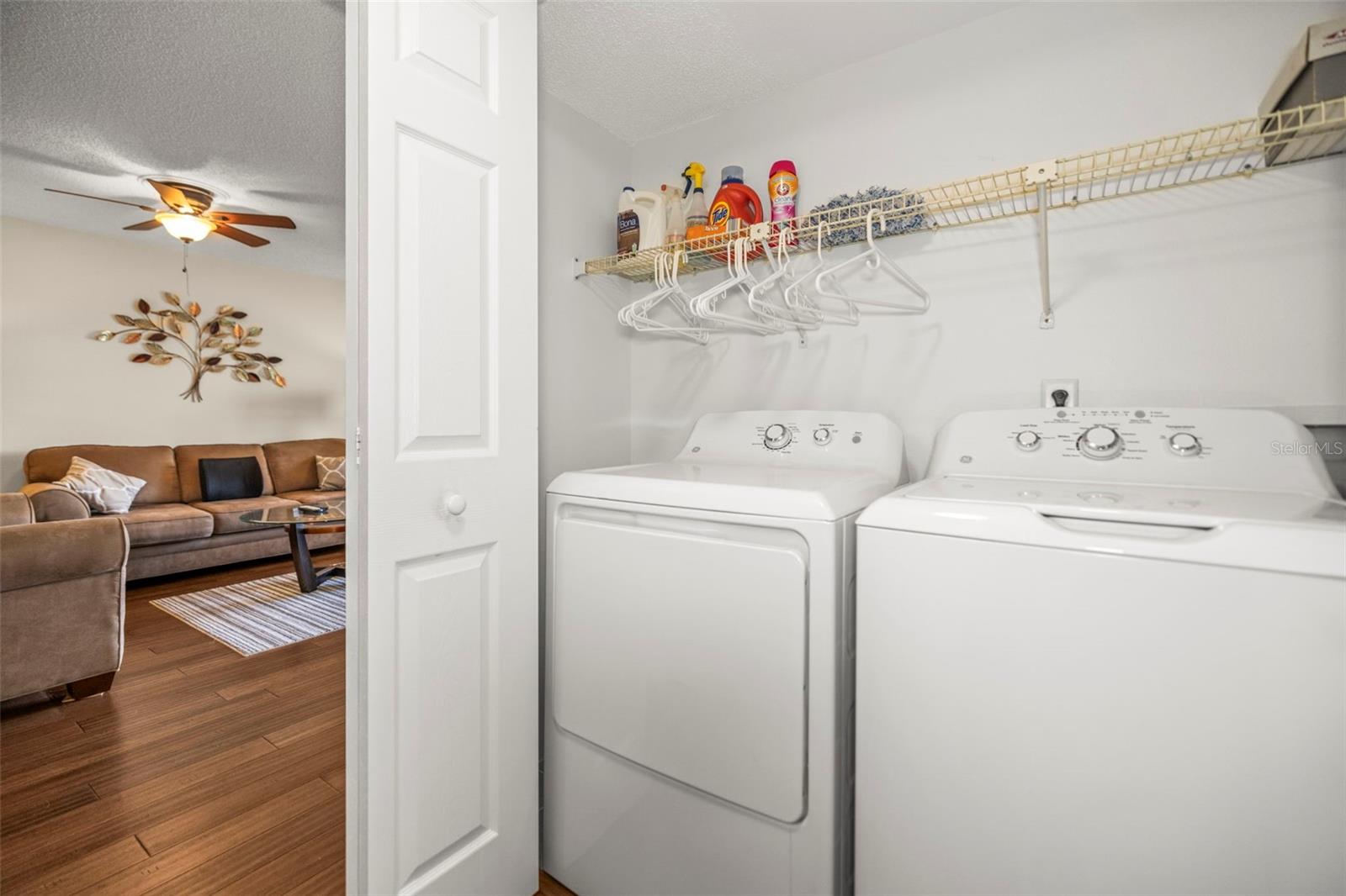 Image 23 of 30 For 6826 Stones Throw Circle N 11203