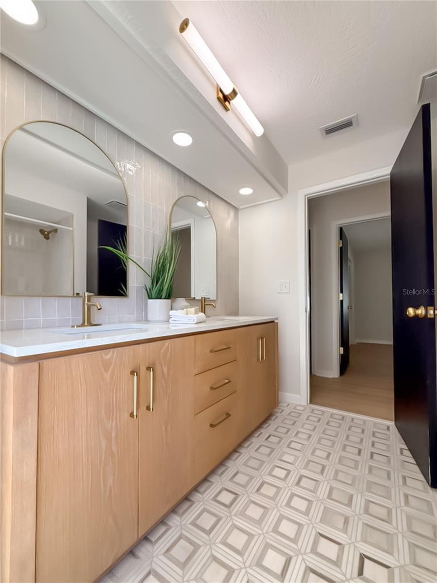 Image 37 of 87 For 2513 Frisco Drive