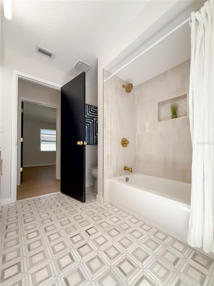 Image 38 of 87 For 2513 Frisco Drive