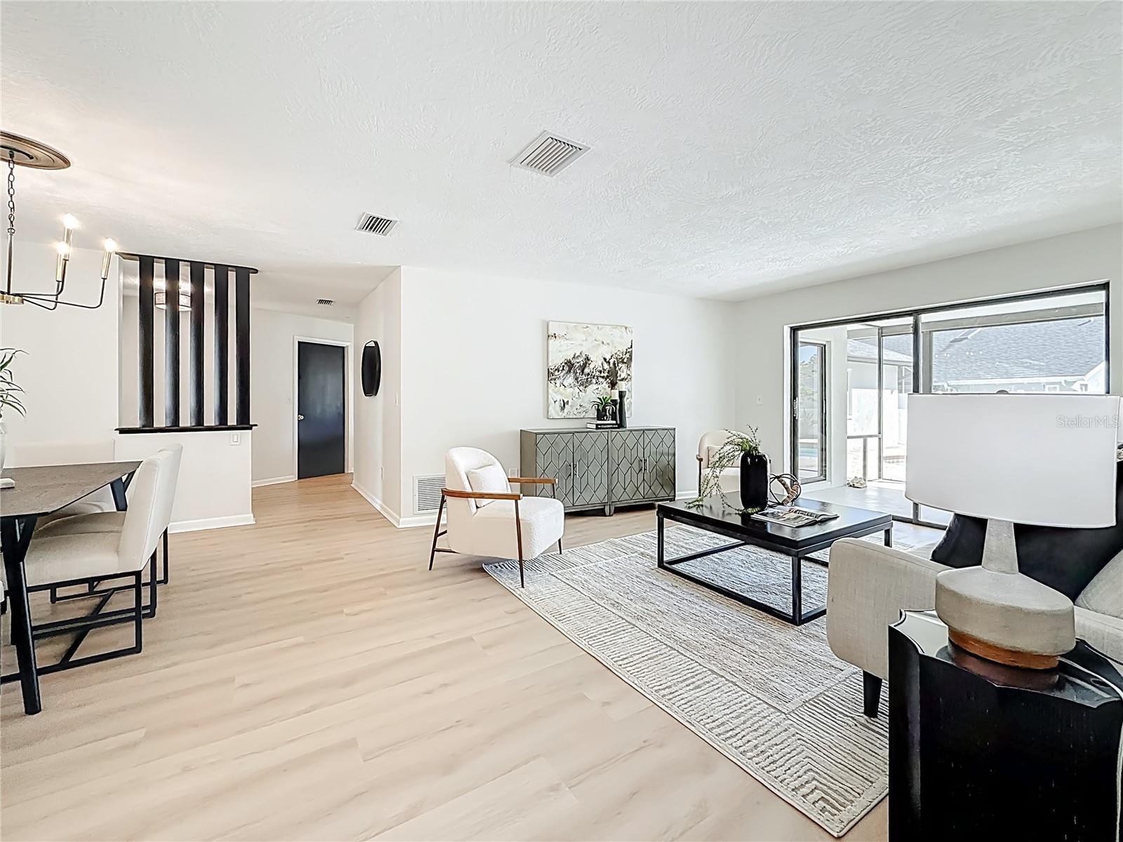 Image 4 of 87 For 2513 Frisco Drive