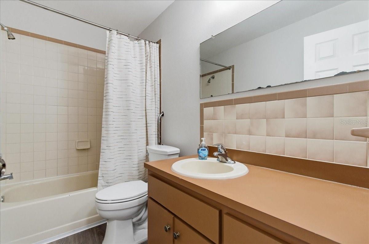 Image 13 of 25 For 5646 59th Way N