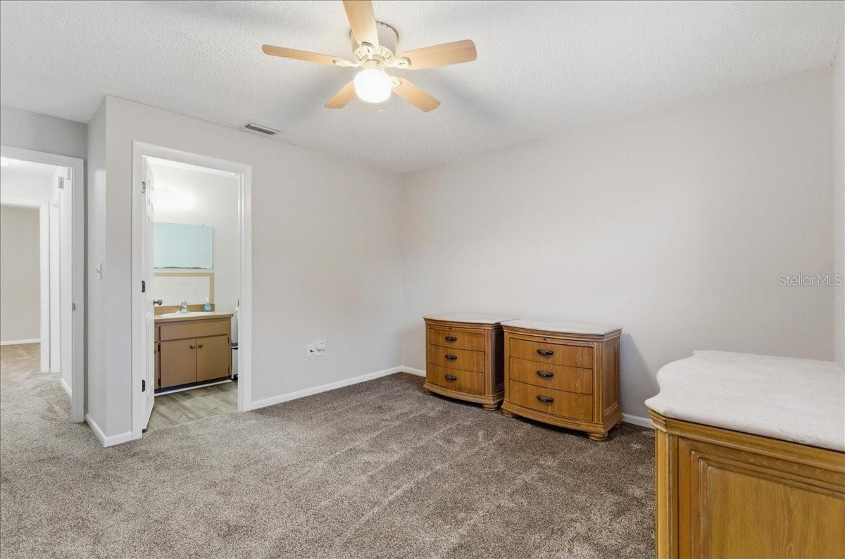 Image 17 of 25 For 5646 59th Way N