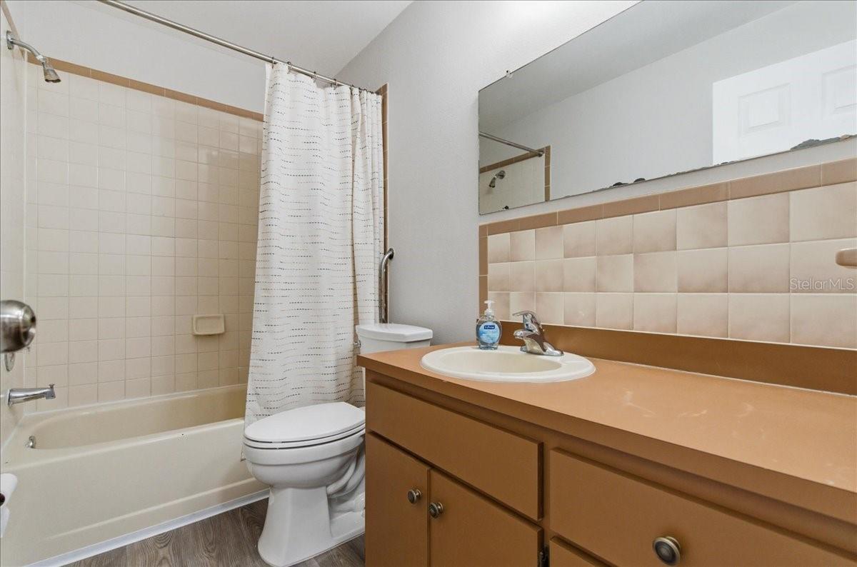 Image 19 of 25 For 5646 59th Way N