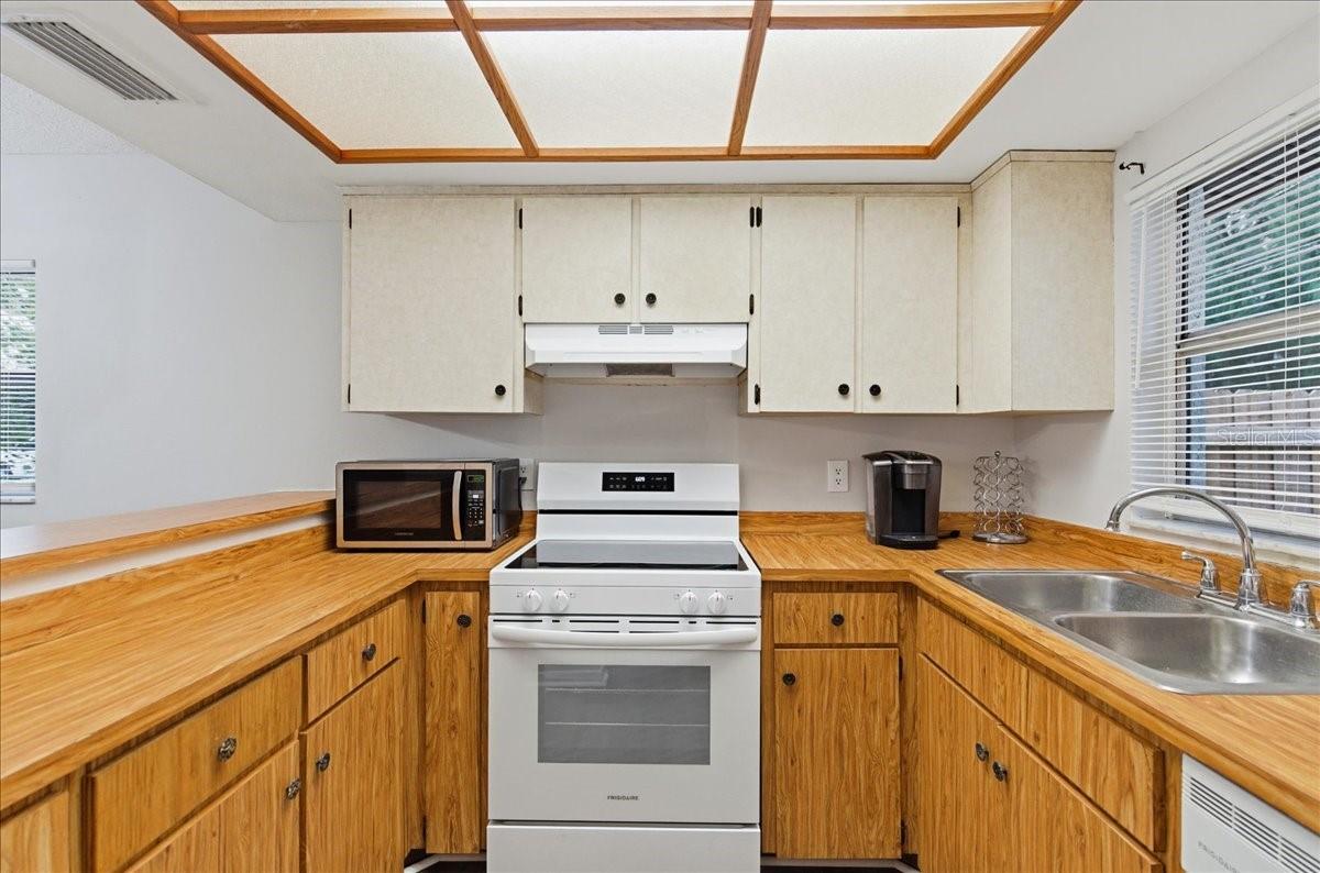 Image 9 of 25 For 5646 59th Way N