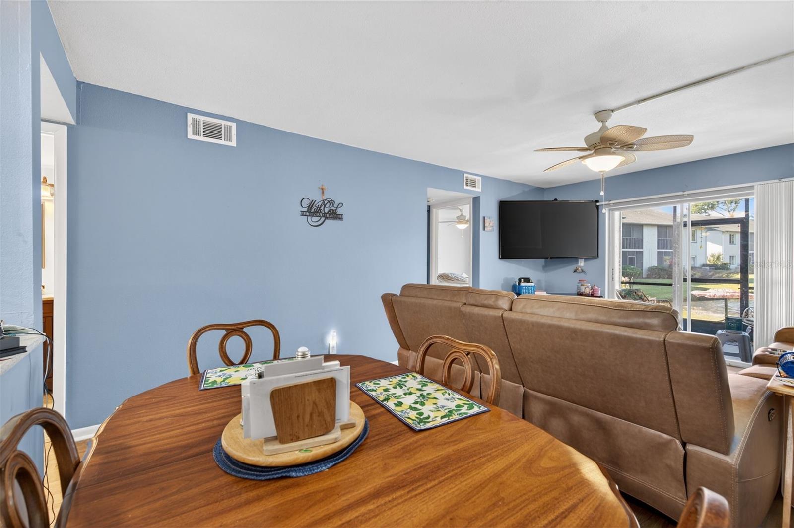 Image 16 of 46 For 11201 122nd Avenue N 143