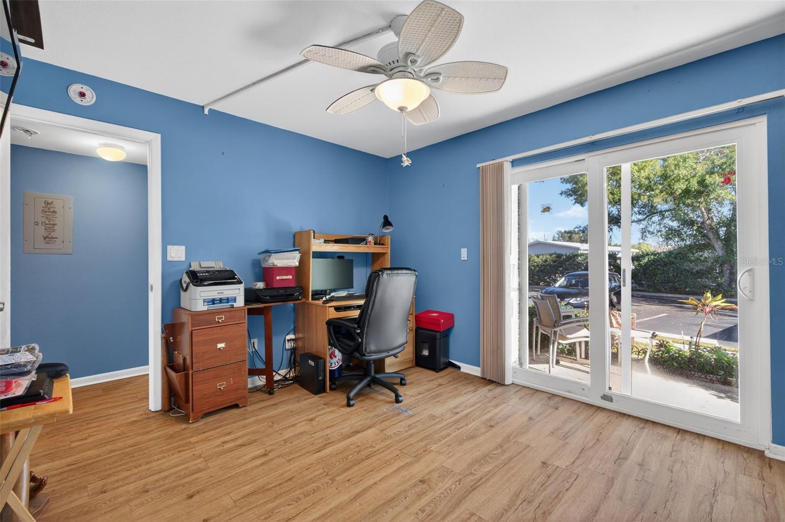 Image 24 of 46 For 11201 122nd Avenue N 143