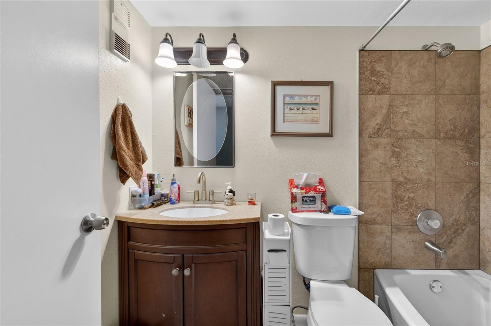 Image 27 of 46 For 11201 122nd Avenue N 143