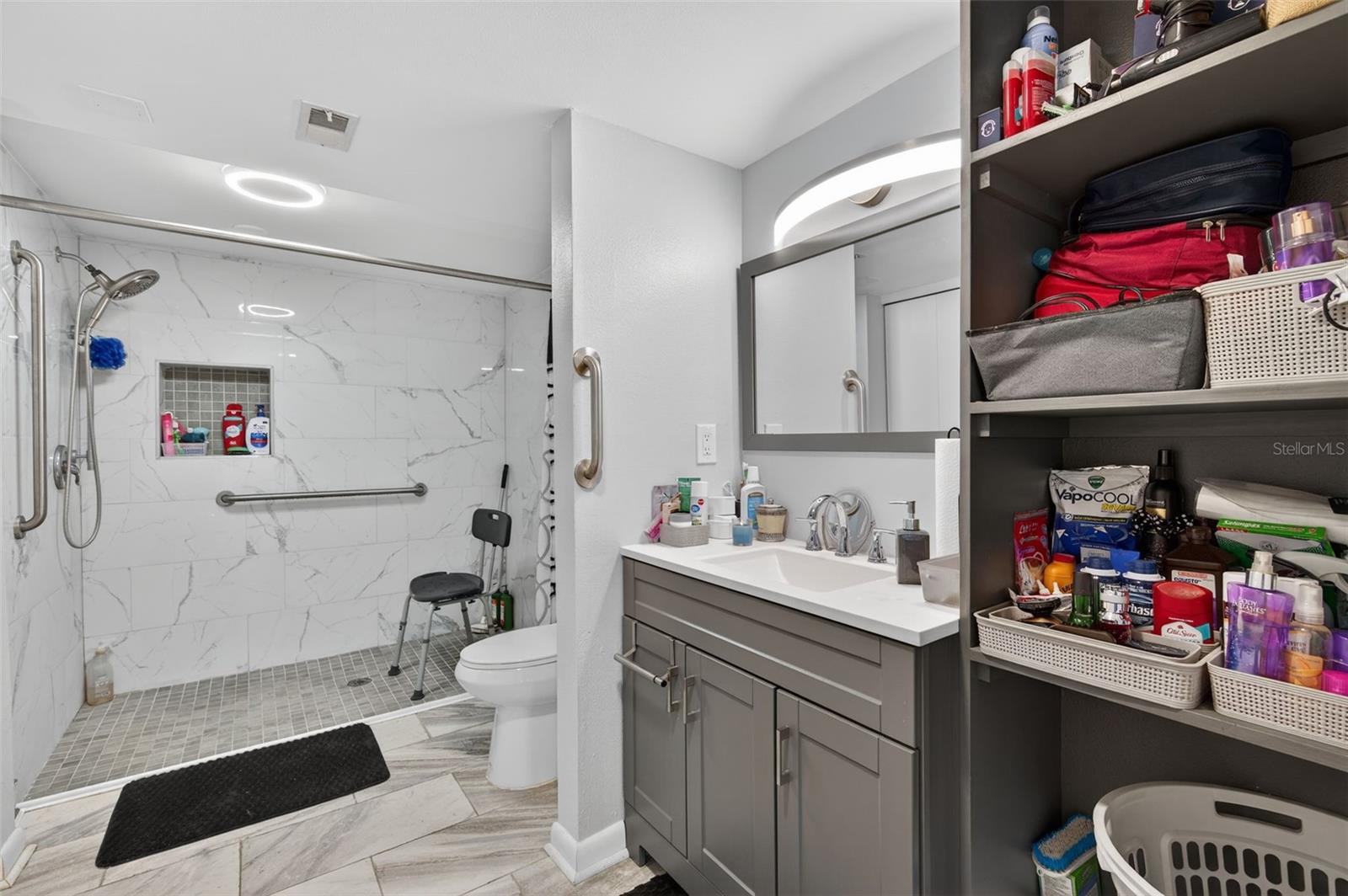 Image 33 of 46 For 11201 122nd Avenue N 143