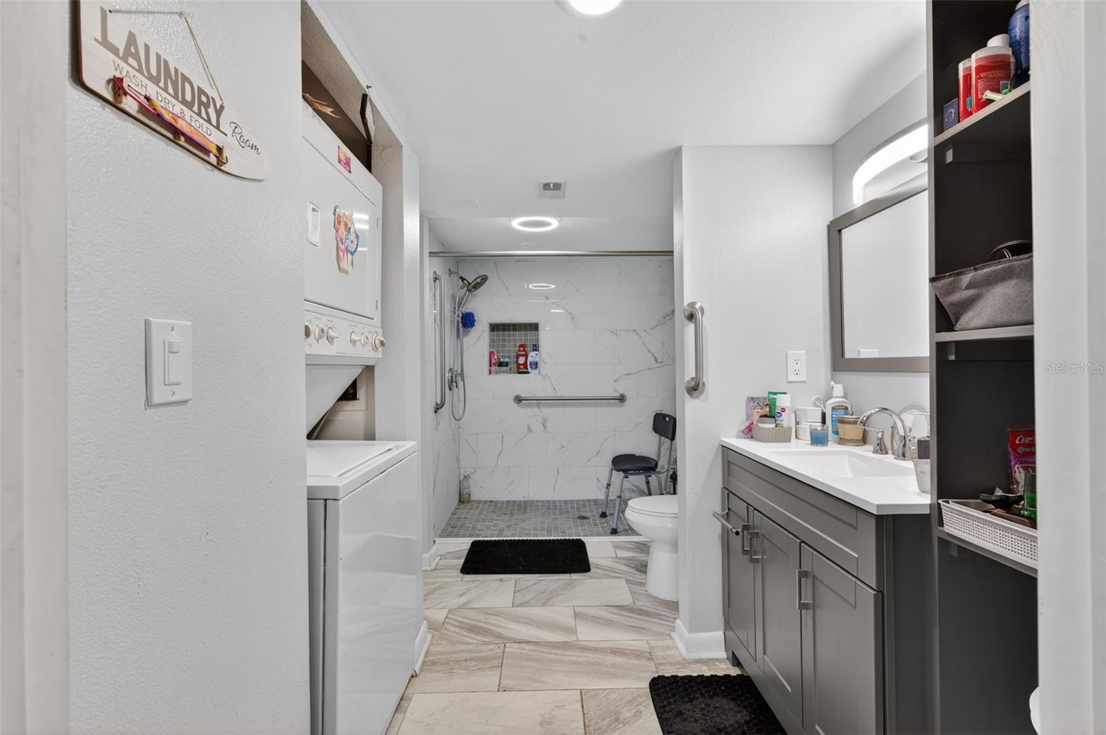 Image 34 of 46 For 11201 122nd Avenue N 143