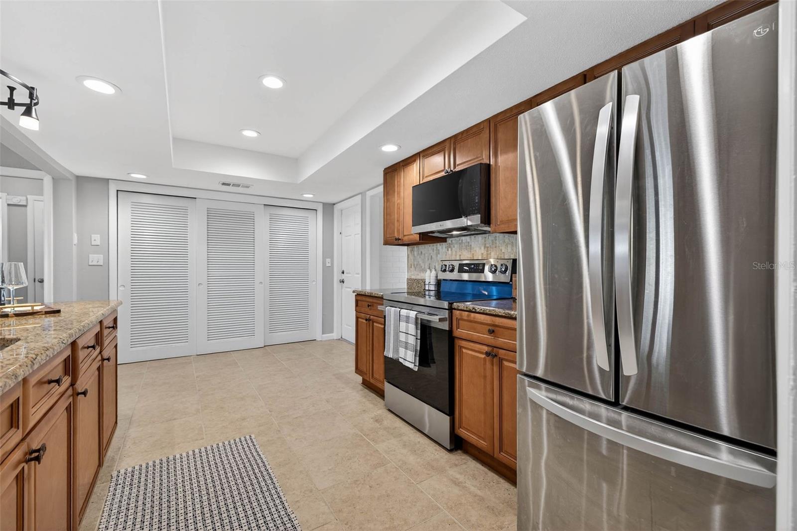 Image 6 of 25 For 1648 Leisure Drive