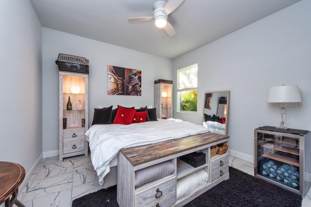 Image 20 of 47 For 1468 River Circle