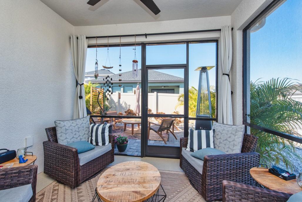 Image 29 of 47 For 1468 River Circle