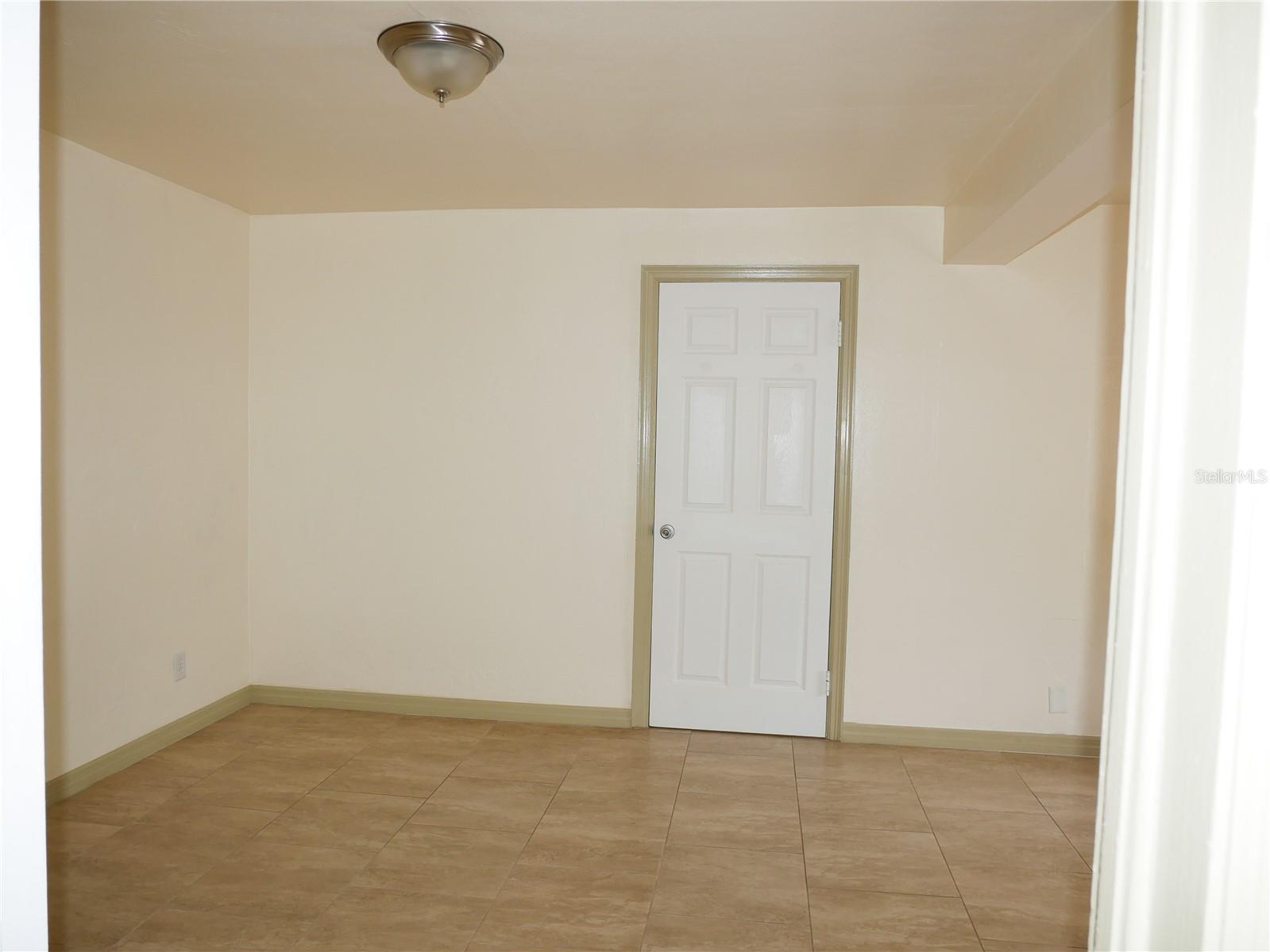 Image 22 of 36 For 1700 49th Street N