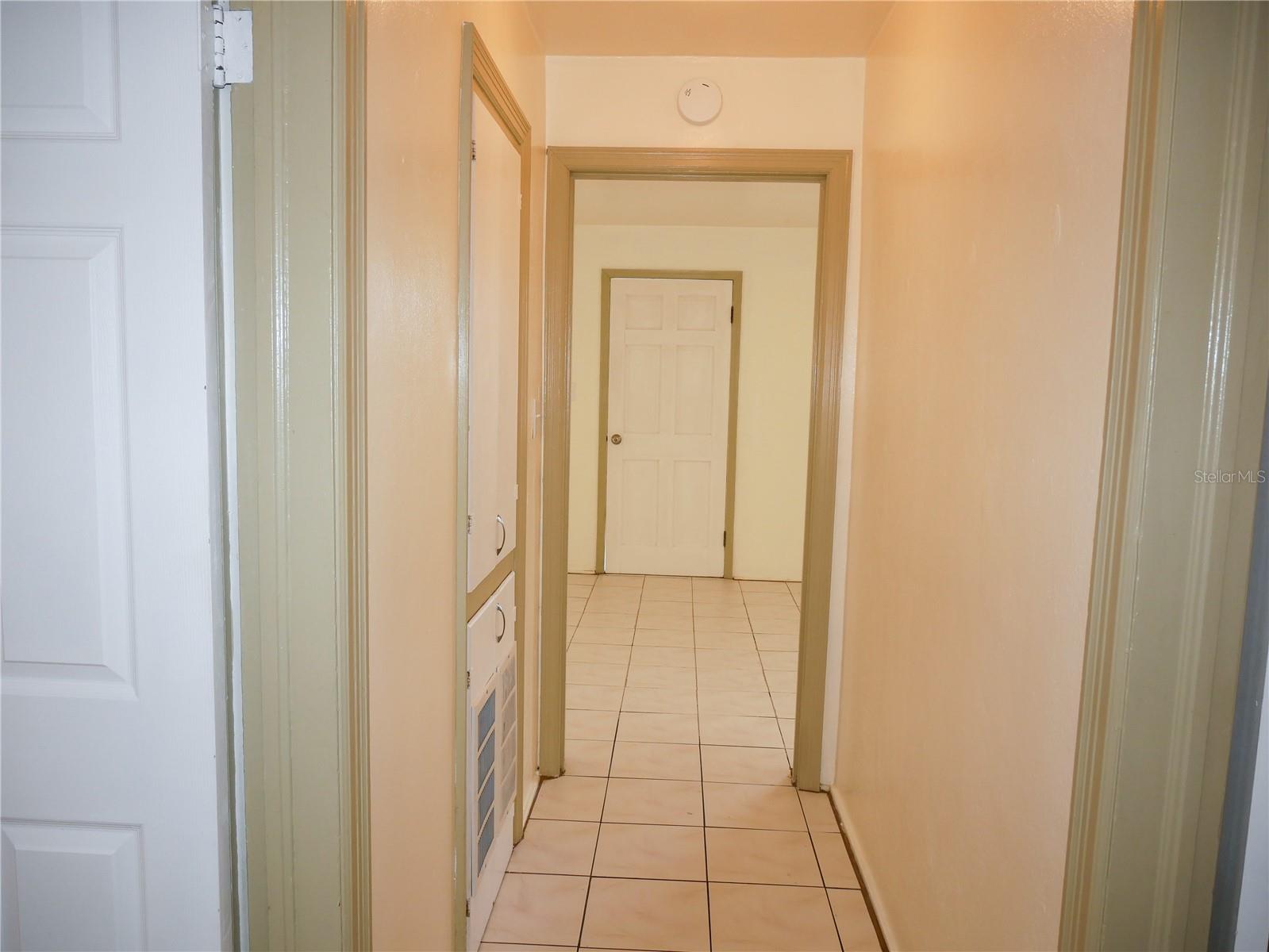 Image 28 of 36 For 1700 49th Street N