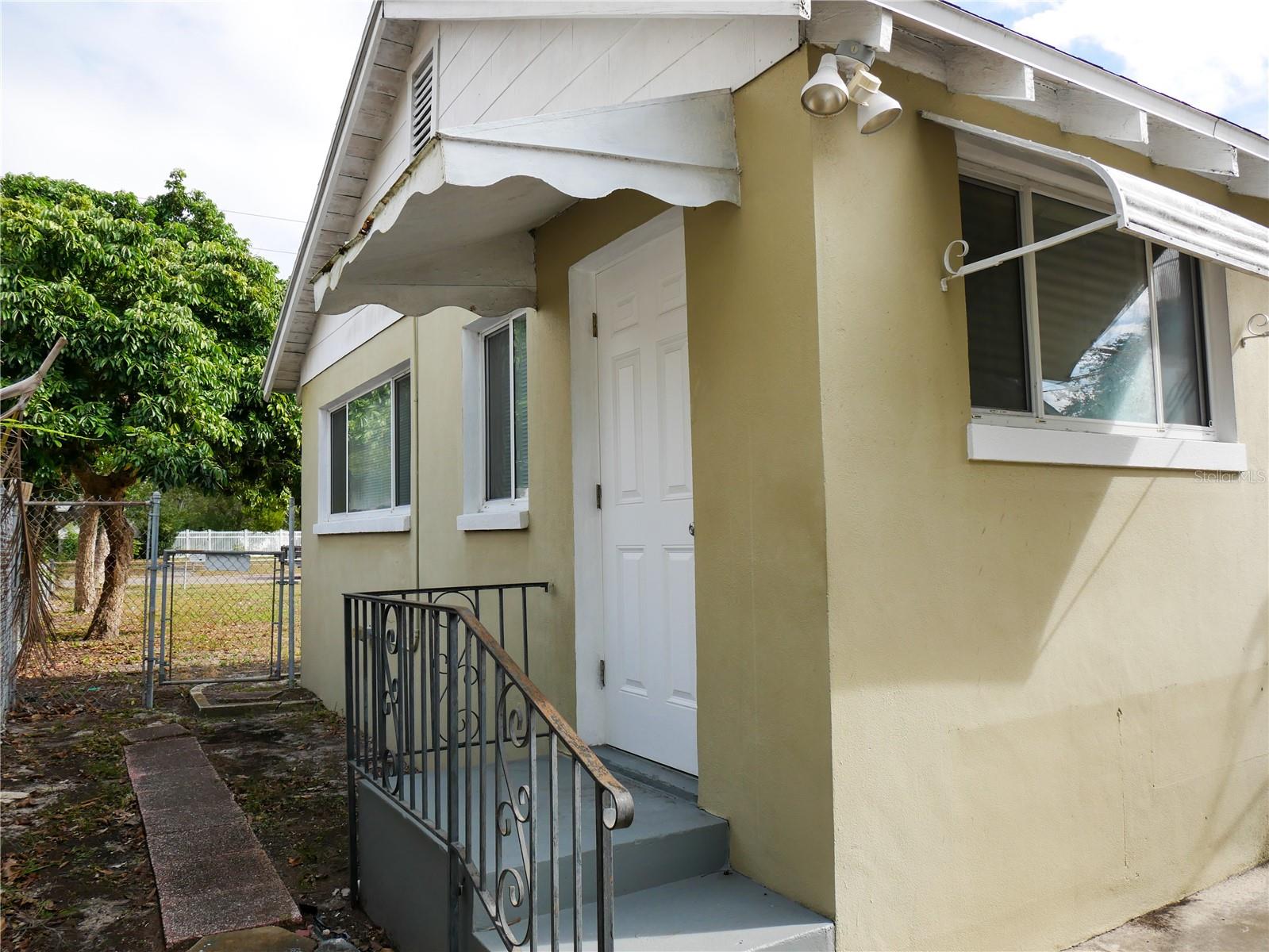 Image 29 of 36 For 1700 49th Street N