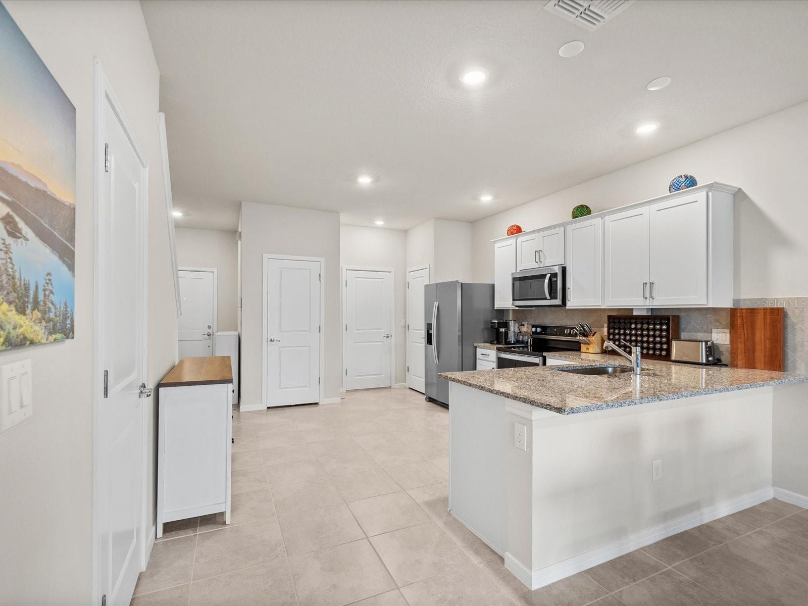 Image 12 of 64 For 31428 Amberview Bend