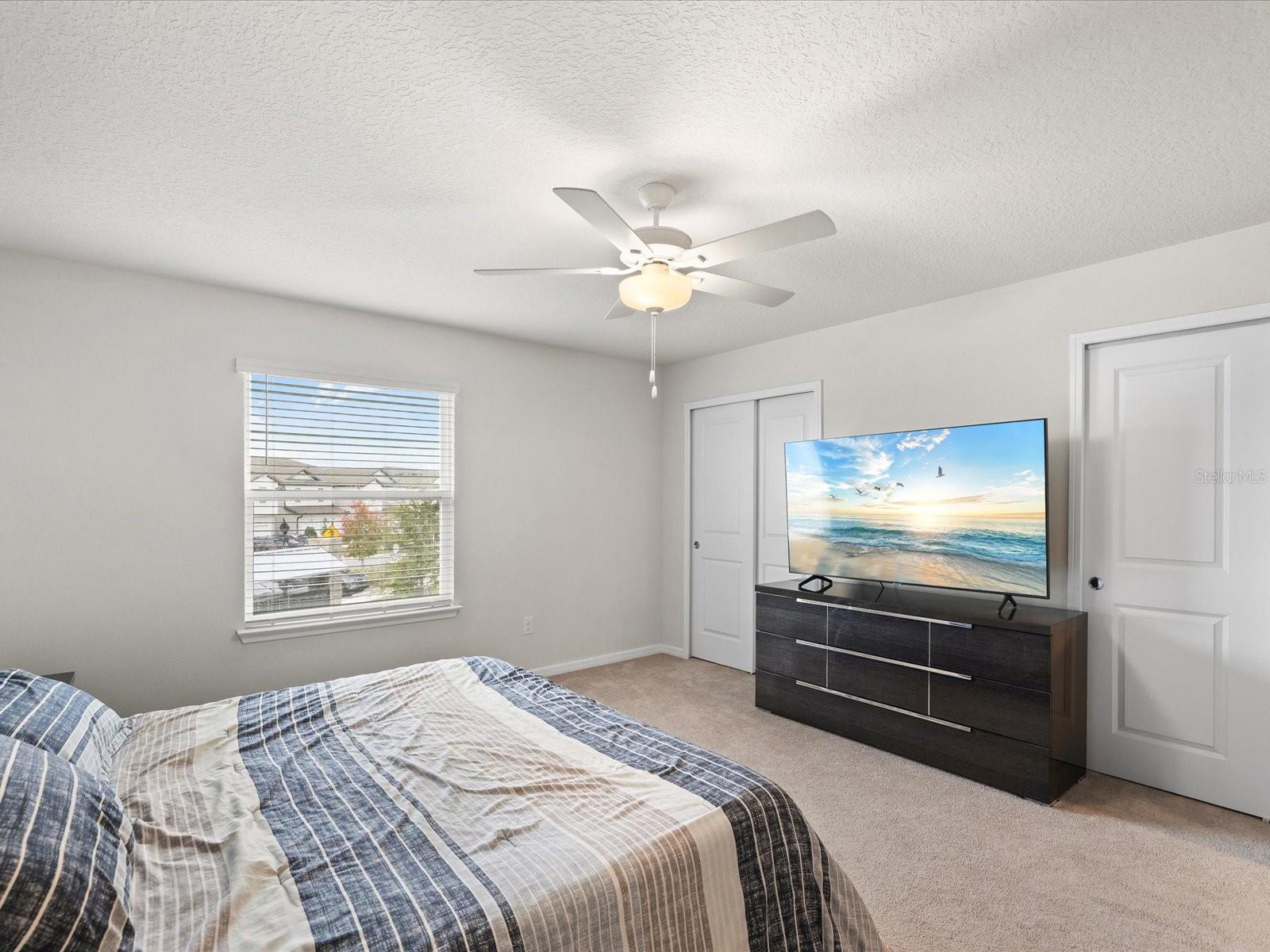 Image 22 of 64 For 31428 Amberview Bend