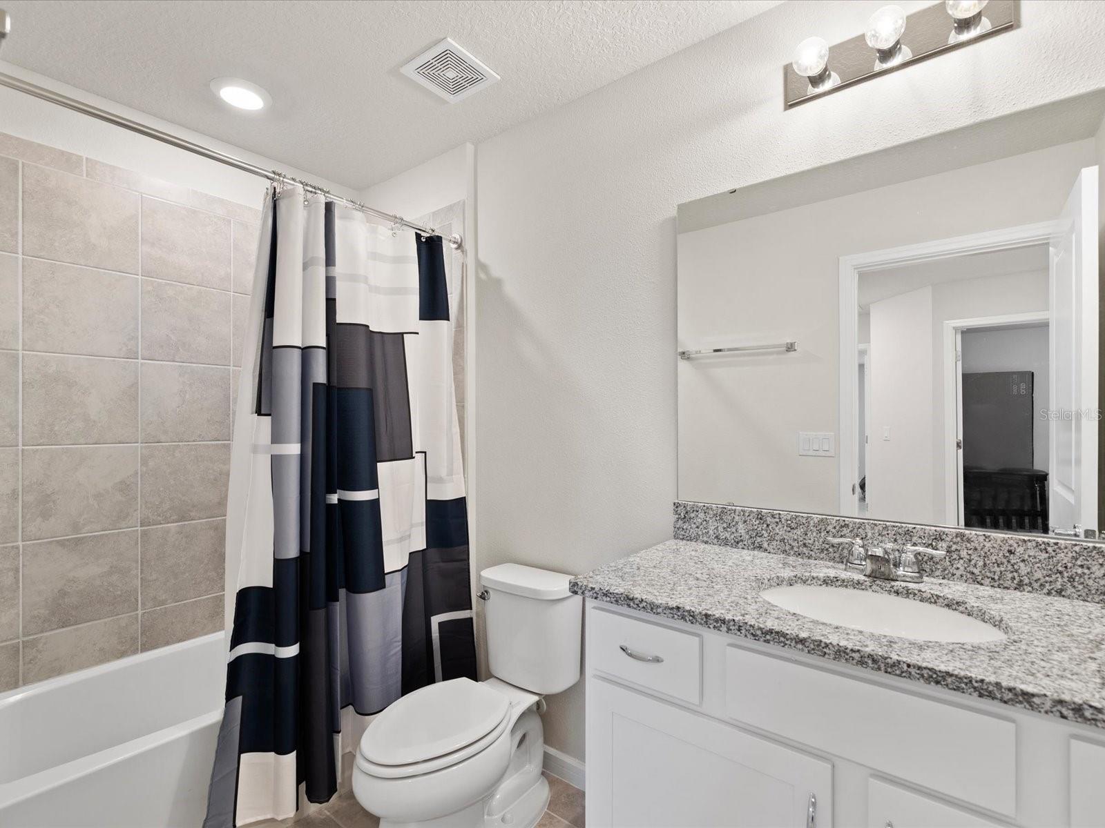 Image 25 of 64 For 31428 Amberview Bend