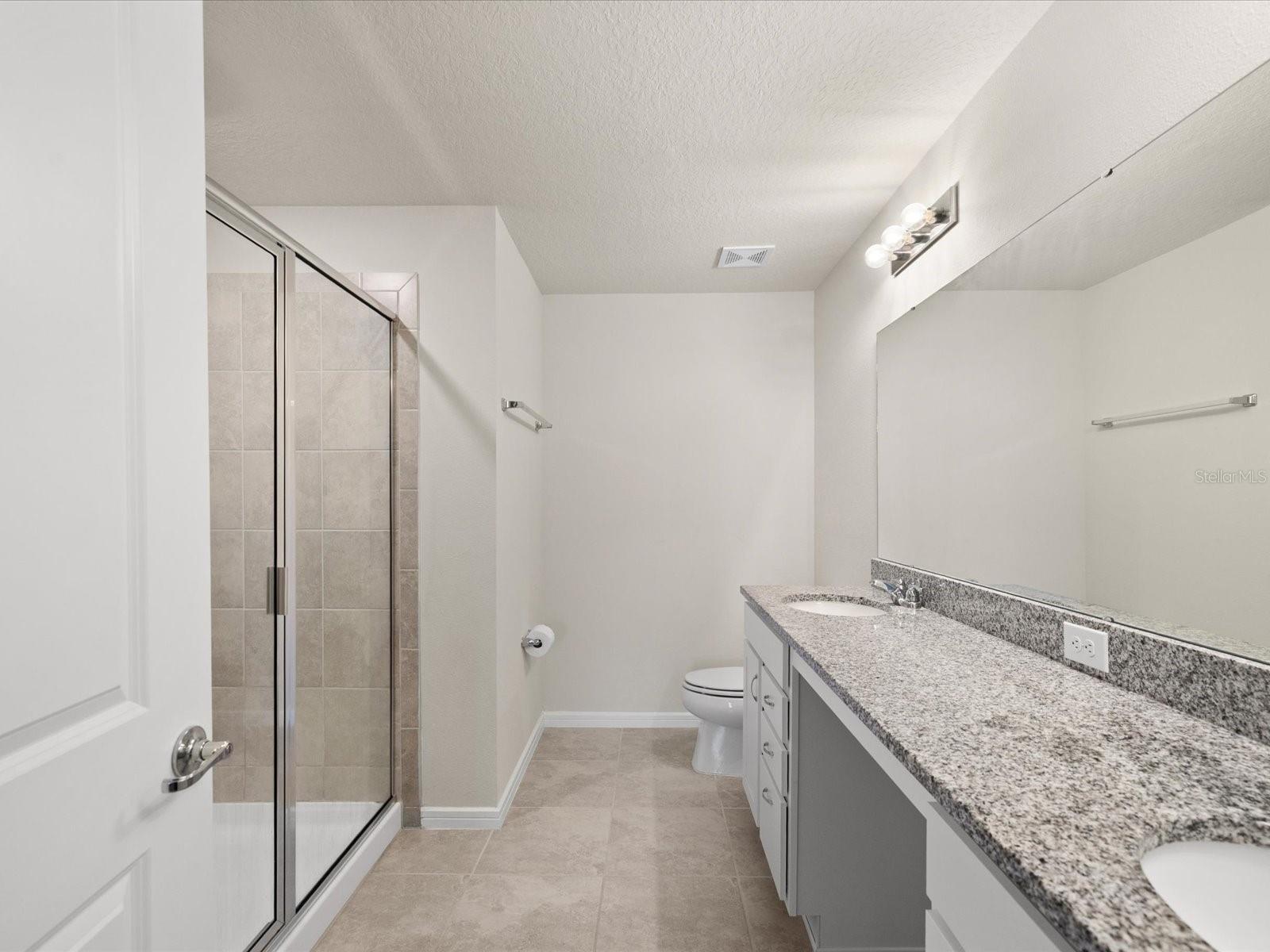 Image 5 of 64 For 31428 Amberview Bend