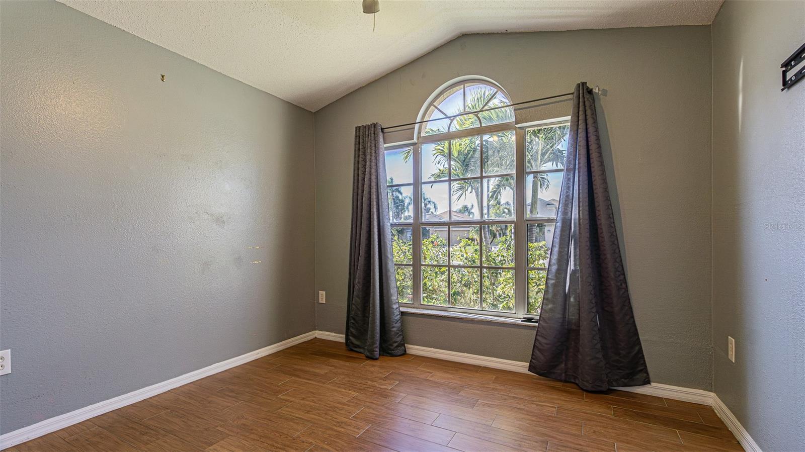 Image 22 of 33 For 2614 Hawk Roost Court